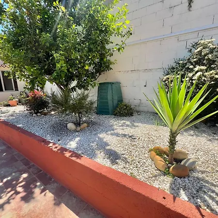 Casa Con Vistas Буэу